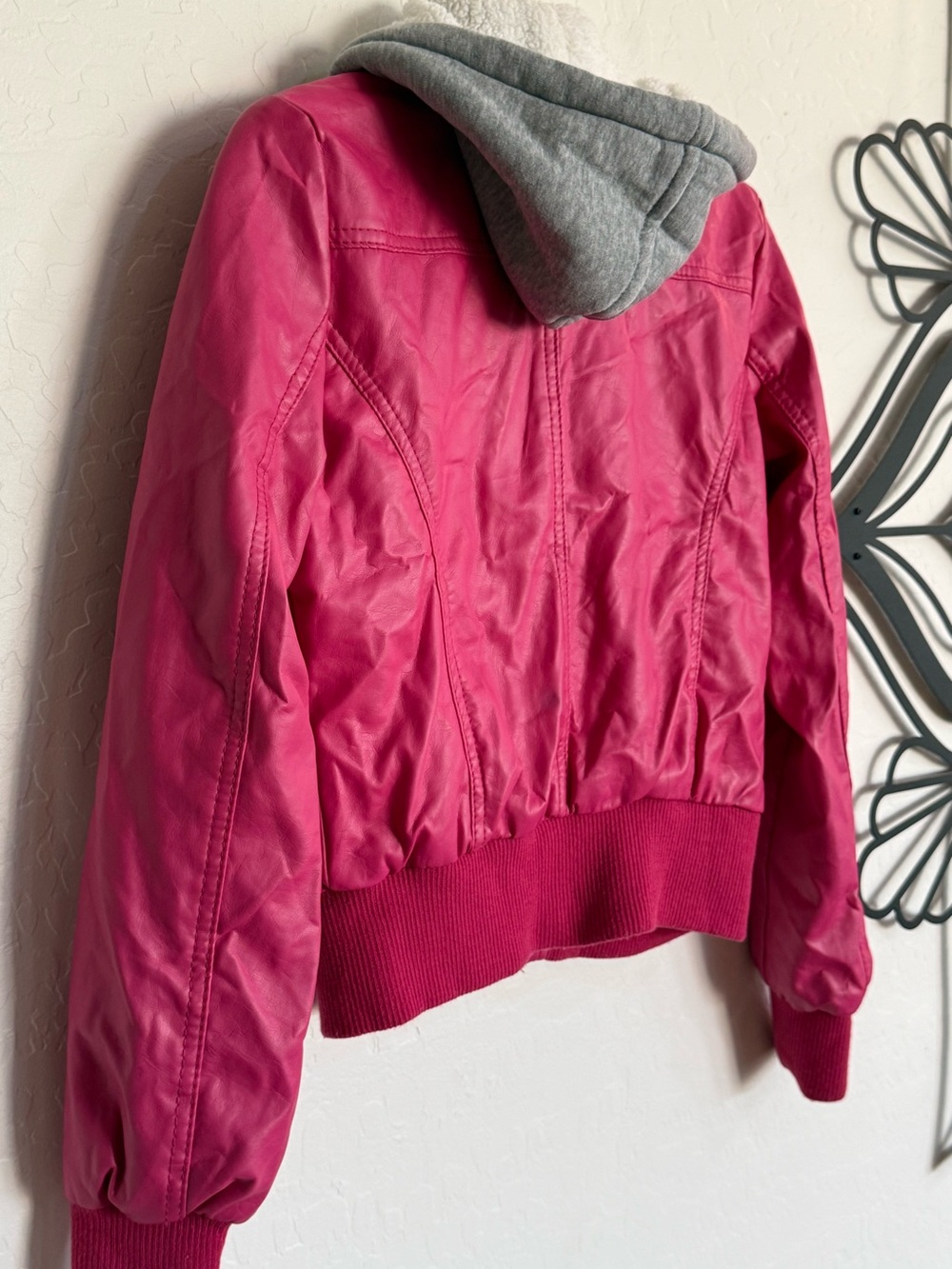 BB Winter Pink Faux Leather Hooded Bomber Jacket NWT Small - Picture 5 of 10